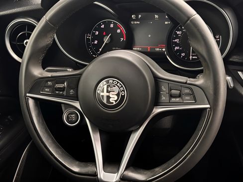 Used 2019 Alfa Romeo Stelvio w/ Nero Edizione RWD image 12