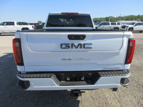 New 2026 GMC Sierra 2500 Denali Ultimate AWD/4WD image 6