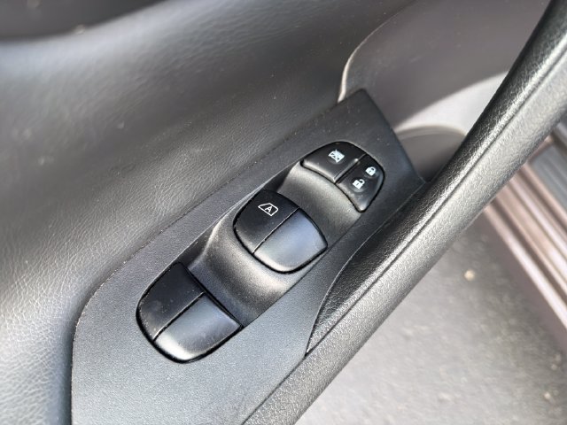 Used 2017 Nissan Altima 2.5 S w/ Power Driver Seat Package FWD image 14