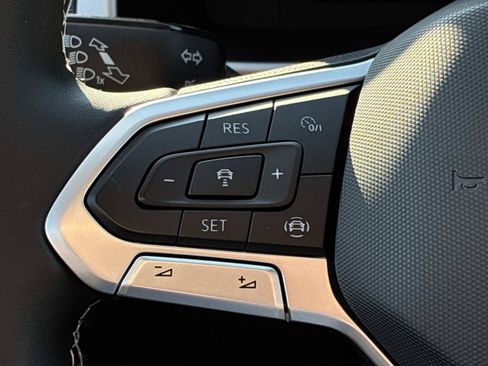 Certified 2023 Volkswagen Atlas SE AWD/4WD image 25