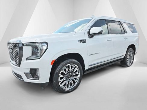 Used 2023 GMC Yukon Denali Ultimate AWD/4WD image 2