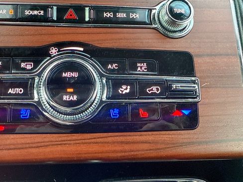 Used 2023 Lincoln Aviator Reserve w/ Equipment Group 201A image 38