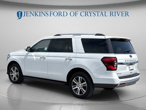 Certified 2024 Ford Expedition Limited RWD image 9