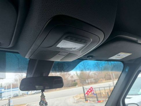 Used 2025 Mercedes-Benz Sprinter 2500 image 16