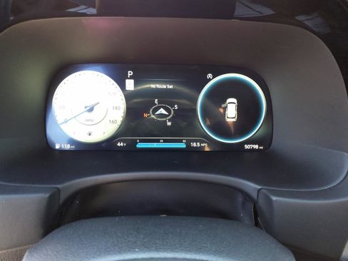 Used 2023 Hyundai Palisade Calligraphy image 16