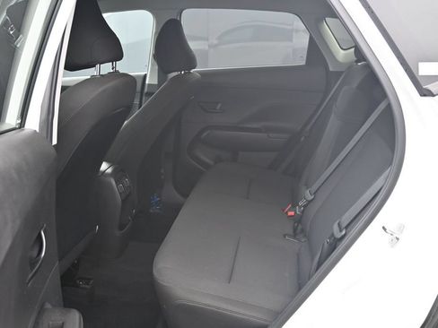 Used 2024 Hyundai Kona SEL AWD/4WD image 15