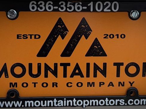 Used 2017 Ford Escape Titanium AWD/4WD image 9