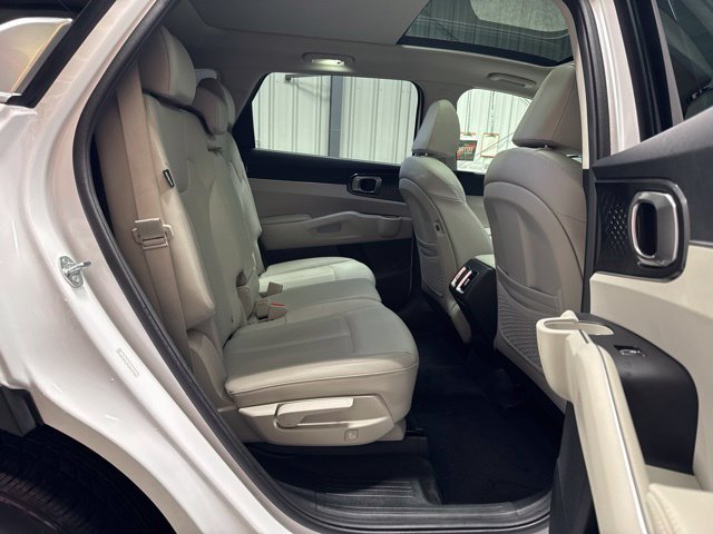 Used 2025 Kia Sorento S w/ Panoramic Sunroof Package FWD image 24