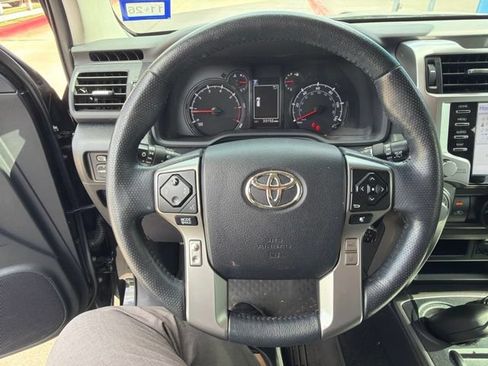 Used 2024 Toyota 4Runner SR5 Premium w/ Moonroof Package AWD/4WD image 16
