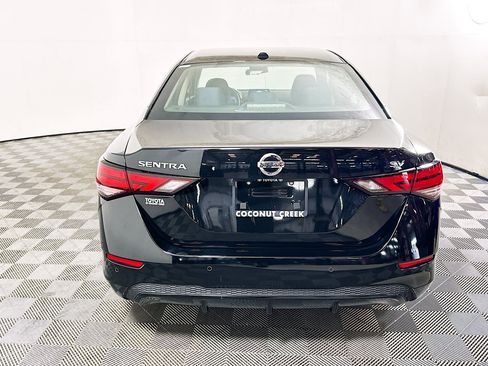 Used 2023 Nissan Sentra SV FWD image 4