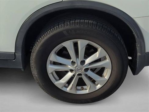 Used 2016 Nissan Rogue SV FWD image 7