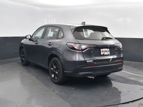 Used 2023 Honda HR-V LX image 11