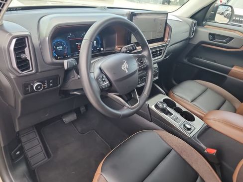 Used 2025 Ford Bronco Sport Outer Banks w/ Outer Banks Tech Package+ AWD/4WD image 18