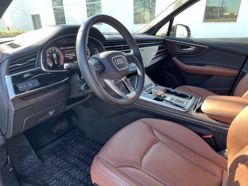 Used 2025 Audi Q7 3.0T Premium Plus w/ Premium Plus Package image 17