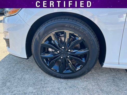 Used 2024 Chevrolet Malibu LT FWD image 7