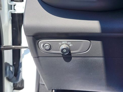 Used 2023 Buick Envision Preferred image 24