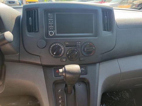 Used 2020 Nissan NV200 SV w/ Sliding Glass Door Package image 16