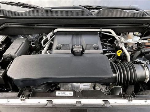 Used 2024 Chevrolet Colorado Trail Boss AWD/4WD image 20