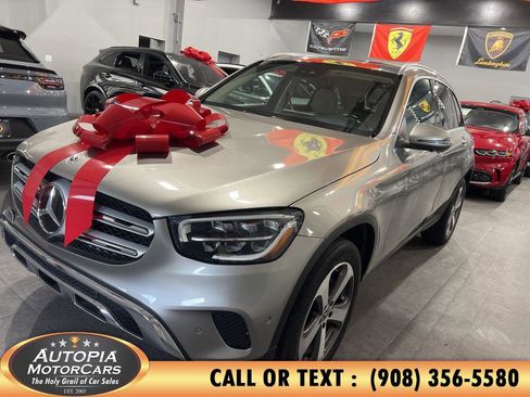 Used 2022 Mercedes-Benz GLC 300 image 2