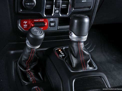 Used 2020 Jeep Wrangler Unlimited Rubicon w/ Quick Order Package 28Y Recon AWD/4WD image 31