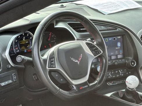 Used 2016 Chevrolet Corvette Z06 w/ 3LZ Preferred Equipment Group RWD image 34