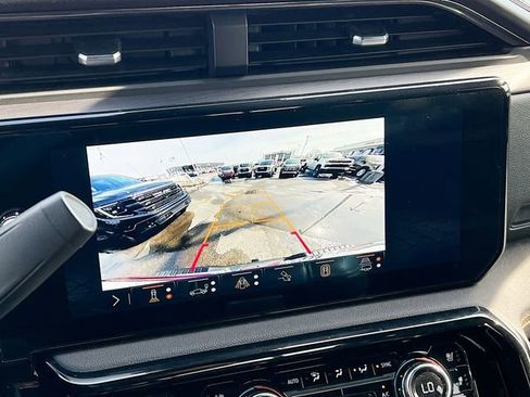 Used 2024 GMC Sierra 2500 AT4 w/ AT4 Premium Plus Package image 19