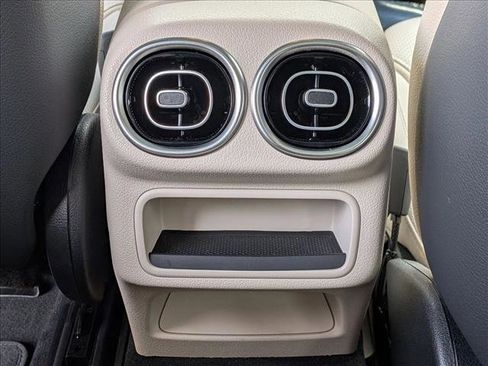 Used 2026 Mercedes-Benz GLC 300 image 17