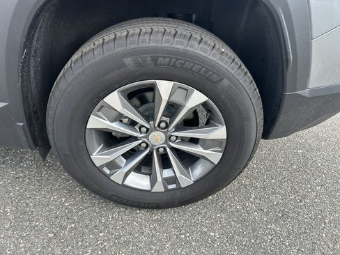 Used 2026 Chevrolet Equinox LT AWD/4WD image 16