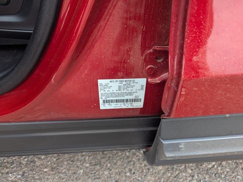 Used 2023 Ford Explorer XLT w/ Equipment Group 202A RWD image 34