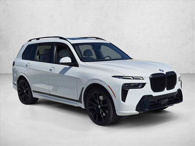 Used 2023 BMW X7 xDrive40i w/ M Sport Package AWD/4WD image 3