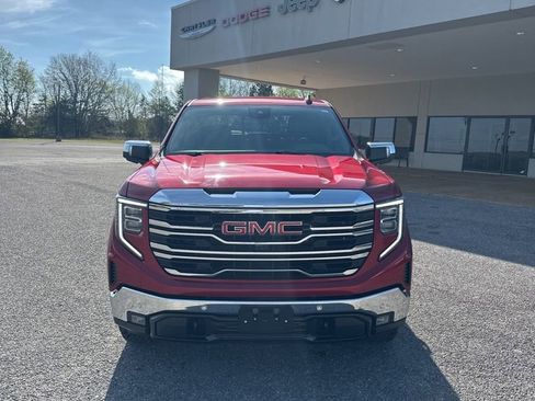 Used 2024 GMC Sierra 1500 SLT w/ SLT Premium Plus Package image 2