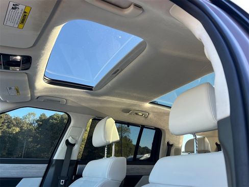 Used 2024 Hyundai Santa Fe Calligraphy image 32