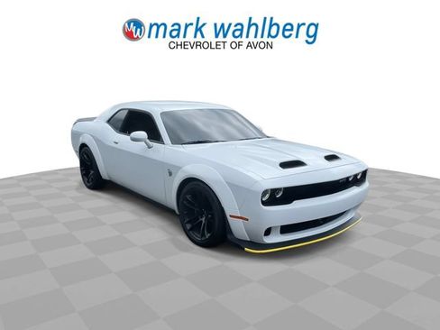 Used 2021 Dodge Challenger SRT Hellcat RWD image 2