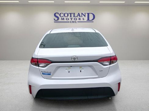 Used 2025 Toyota Corolla LE FWD image 7