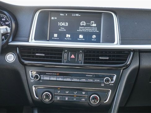 Used 2020 Kia Optima SE image 15