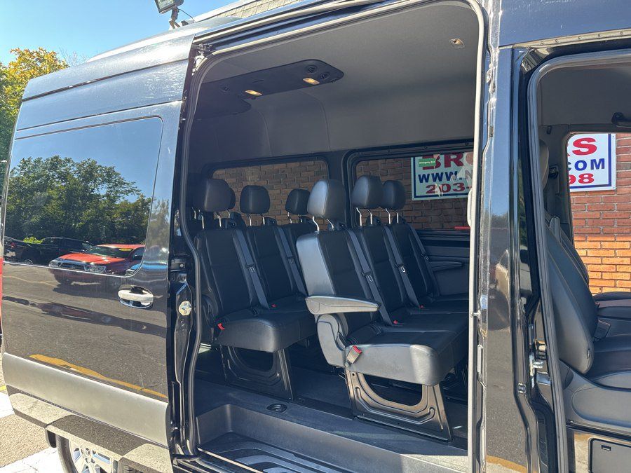 Used 2020 Mercedes-Benz Sprinter 2500 image 20