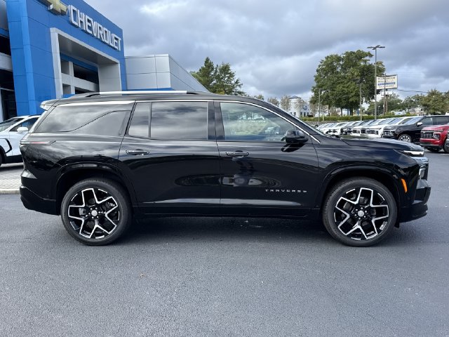 New 2026 Chevrolet Traverse High Country w/ LPO, Floor Liner Package FWD image 2