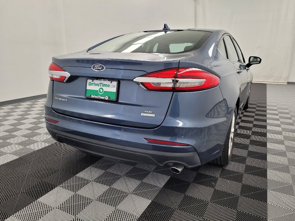 Used 2019 Ford Fusion SE FWD image 7