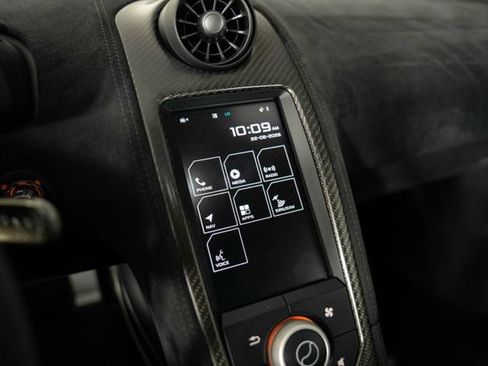 Used 2016 McLaren 675LT Coupe RWD image 21