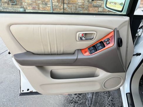 Used 2002 Lexus RX 300 4WD image 9