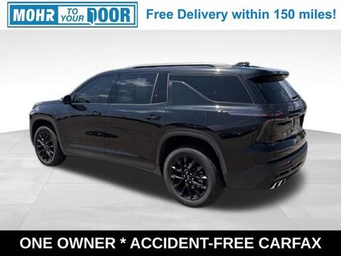 Used 2025 Chevrolet Traverse LT w/ Midnight/Sport Edition FWD image 3