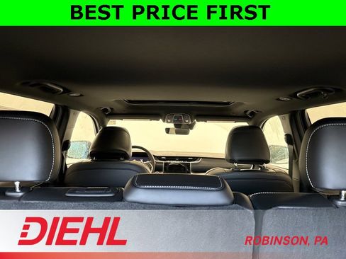 New 2025 Jeep Grand Cherokee Altitude w/ Trailer Tow Package image 10