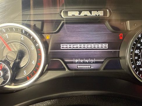 Used 2022 RAM 2500 Big Horn w/ Level A Equipment Group AWD/4WD image 17