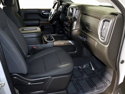 Used 2021 Chevrolet Silverado 1500 LT Trail Boss w/ Convenience Package II image 32