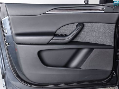 Used 2024 Tesla Model X Base image 15