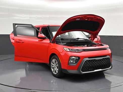 Used 2021 Kia Soul LX FWD image 36