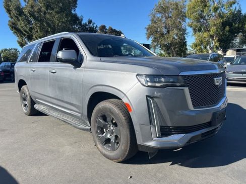 Used 2021 Cadillac Escalade ESV Premium Luxury w/ LPO, Radiant Package image 2