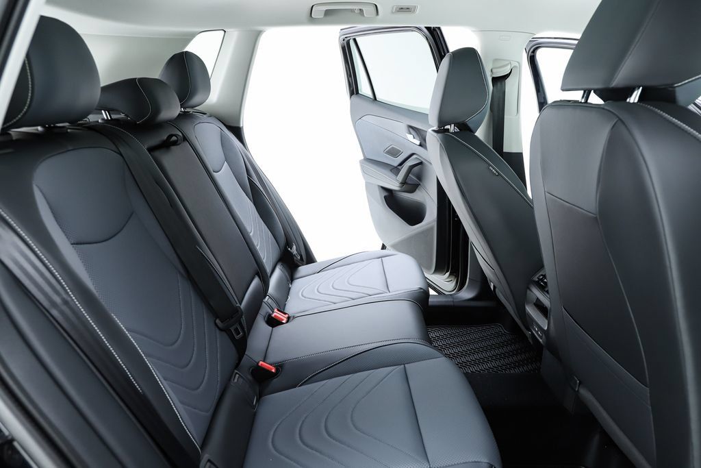 New 2026 Volkswagen Tiguan SE AWD/4WD image 38