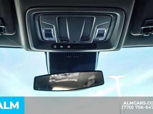 Used 2025 Chevrolet Silverado 2500 LT w/ Convenience Package image 59