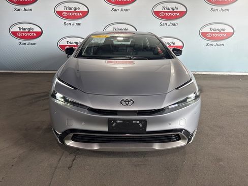 Used 2025 Toyota Prius XSE image 2